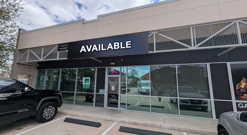 Primary Photo Of 700 Durham Dr, Houston Storefront For Lease