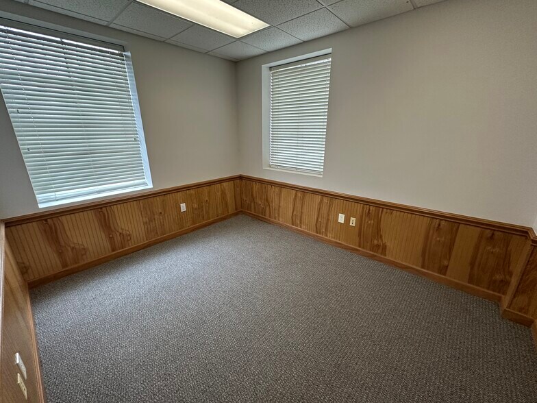 More Photos Of 285 Church St, Concord Office For Lease