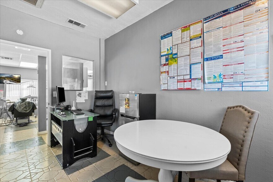 More Photos Of 1020 E Florida Ave, Hemet Freestanding For Sale