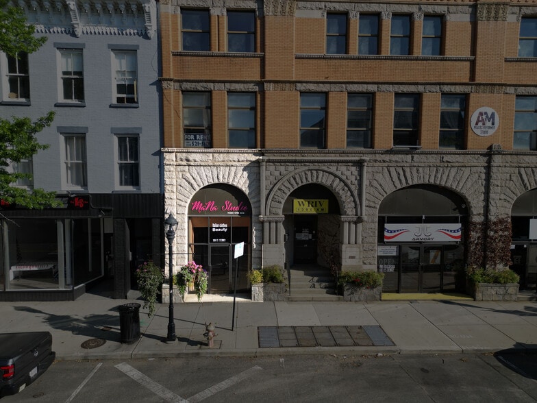 More Photos Of 42 W Main St, Riverhead Storefront Retail Office For Lease