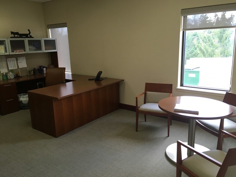 More Photos Of 3006 Mount Vernon Rd, Hurricane Office Residential For Sale