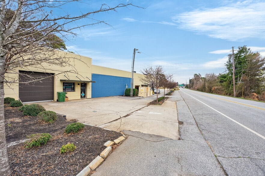 More Photos Of 325 New Neely Ferry Rd, Mauldin Warehouse For Sale