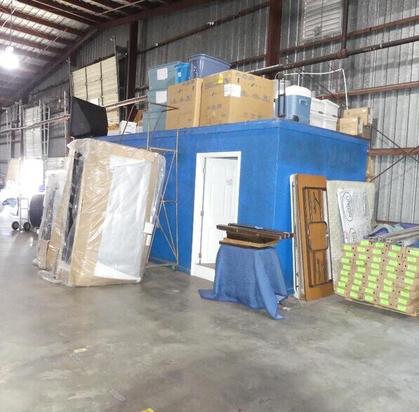 More Photos Of 705 N Daisy St, Goldsboro Warehouse For Lease