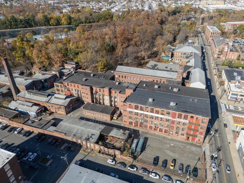 Primary Photo Of 70 Spruce St, Paterson Warehouse For Sale