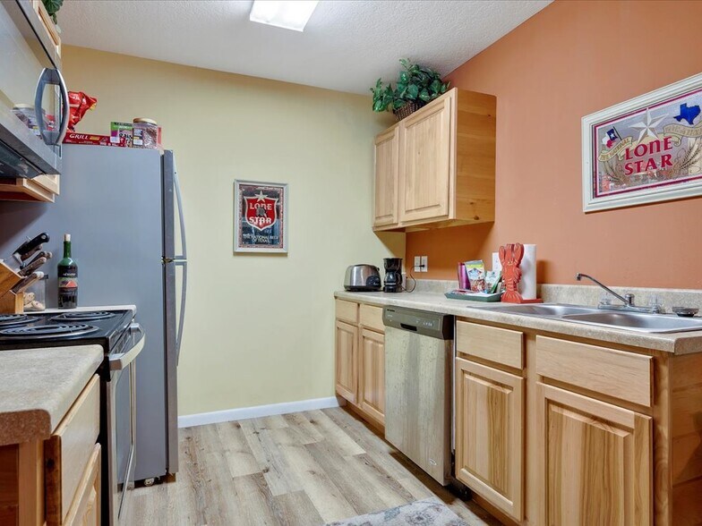 More Photos Of 3205 Sam Rayburn, Brookeland Apartments For Sale