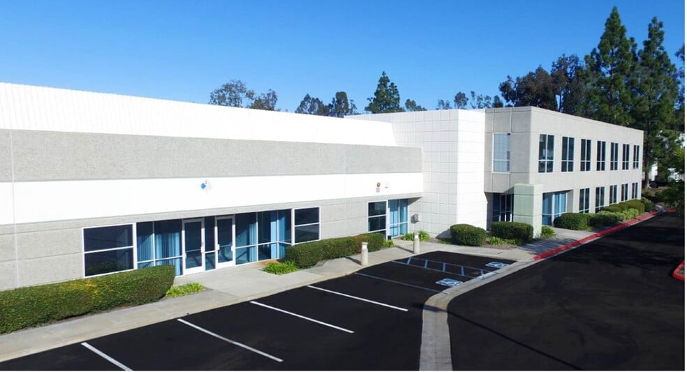 More Photos Of 10840 Thornmint Rd, San Diego Research And Development For Lease