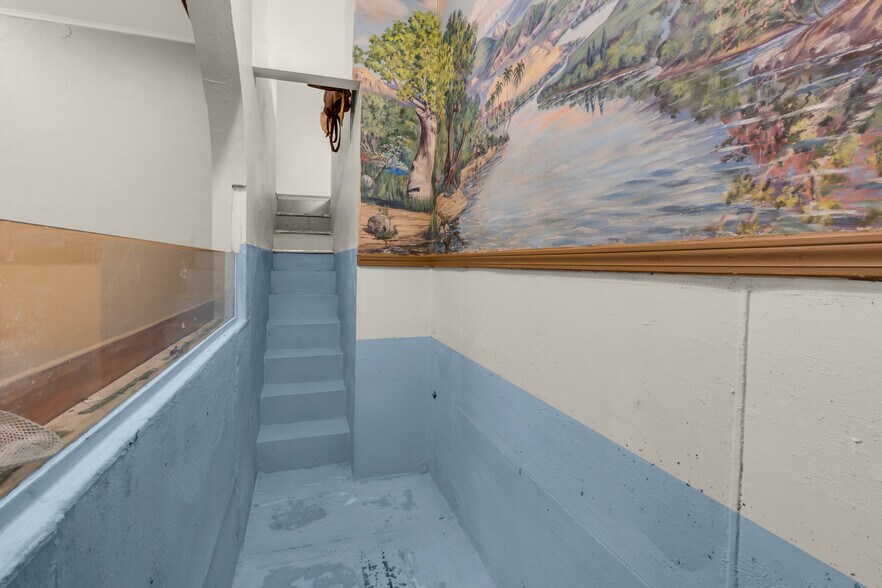 More Photos Of 727 4th St, Healdton Specialty For Sale