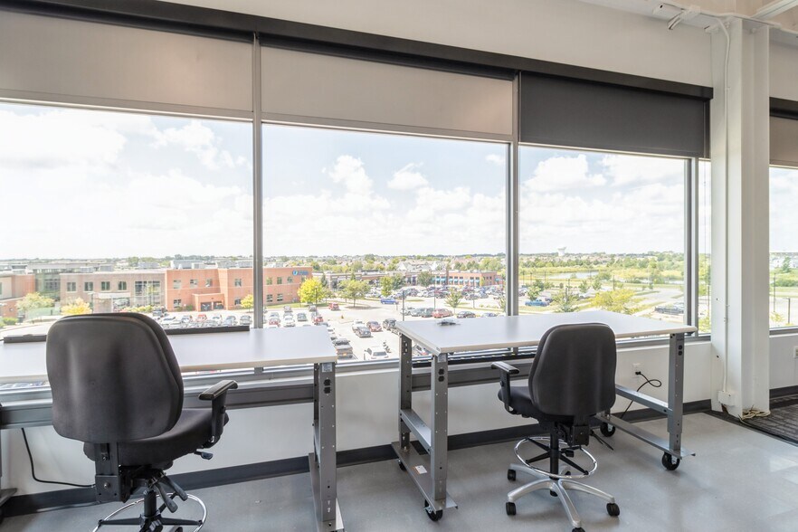 More Photos Of 1465 SW Park Square Dr, Ankeny Office For Lease