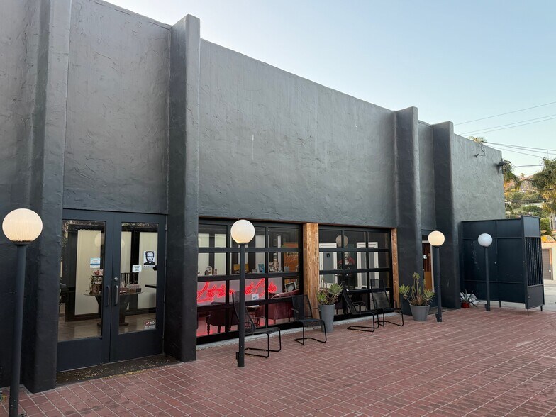 More Photos Of 1895 E Main St, Ventura General Retail For Sale