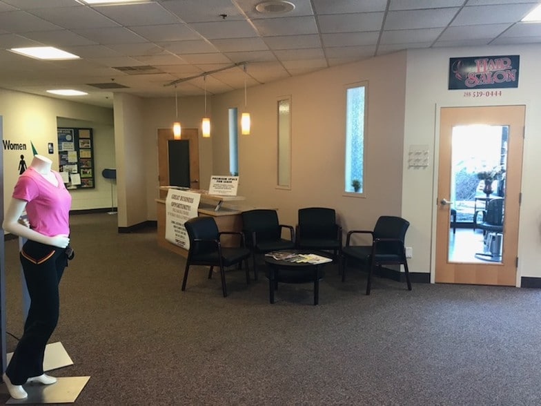 More Photos Of 6750 Orchard Lake Rd, West Bloomfield Freestanding For Sale