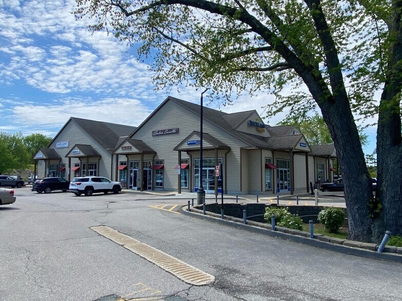 More Photos Of 460-490 King St, Franklin Freestanding For Lease