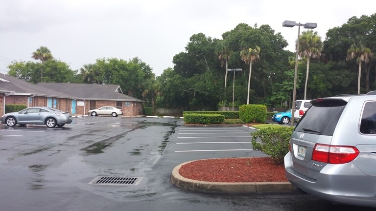 More Photos Of 1326 S Ridgewood Ave, Daytona Beach Office For Lease