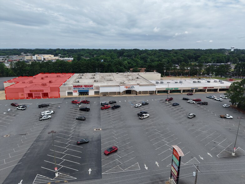 More Photos Of 1426-1528 Military Rd, Benton General Retail For Lease