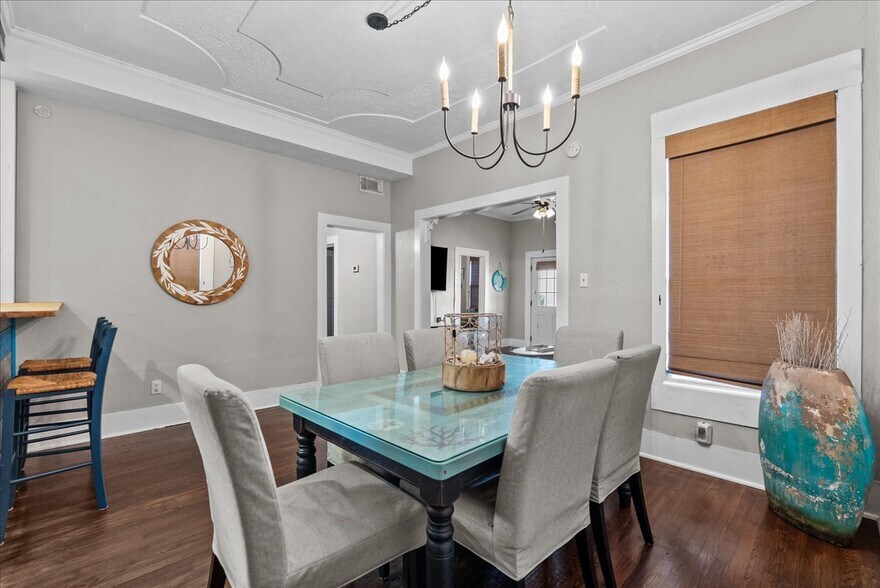 More Photos Of 1310 Avenue N 1/2, Galveston Apartments For Sale