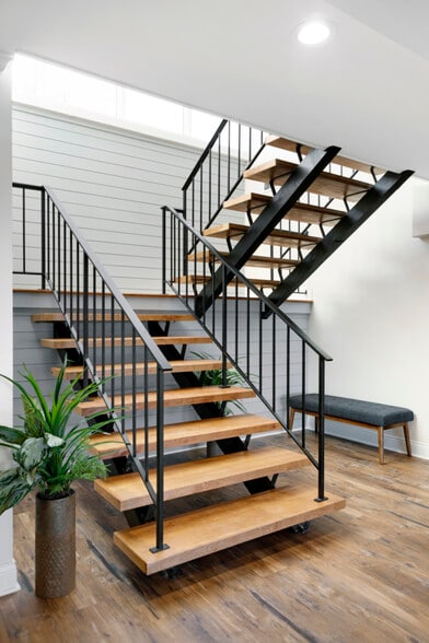 More Photos Of 7601 Wayzata Blvd, Saint Louis Park Office For Sale