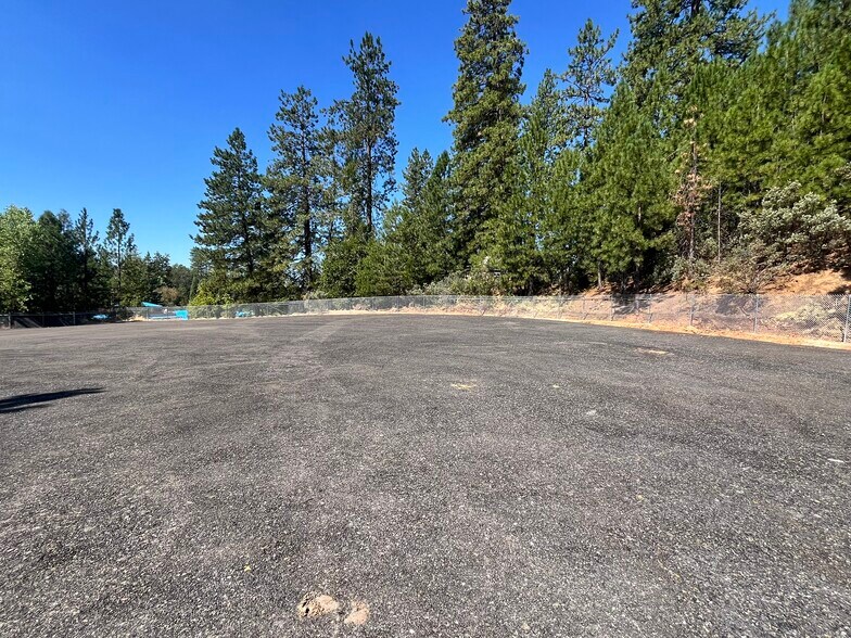 More Photos Of 125 Spring Hill Dr, Grass Valley Land For Lease