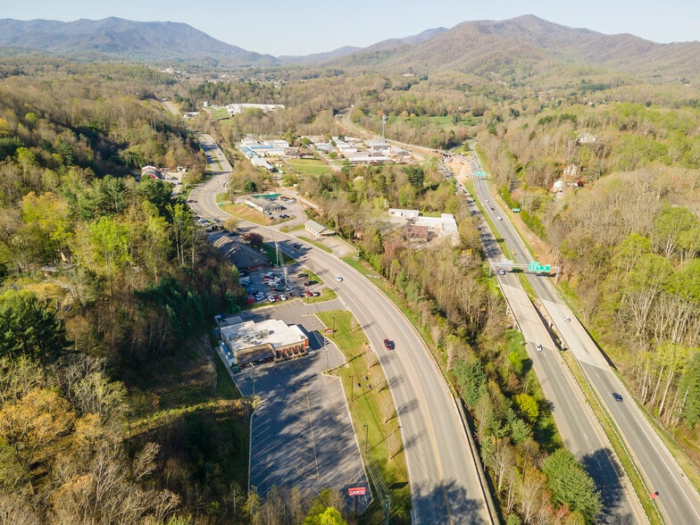 More Photos Of 3334 Asheville Rd, Waynesville Freestanding For Sale