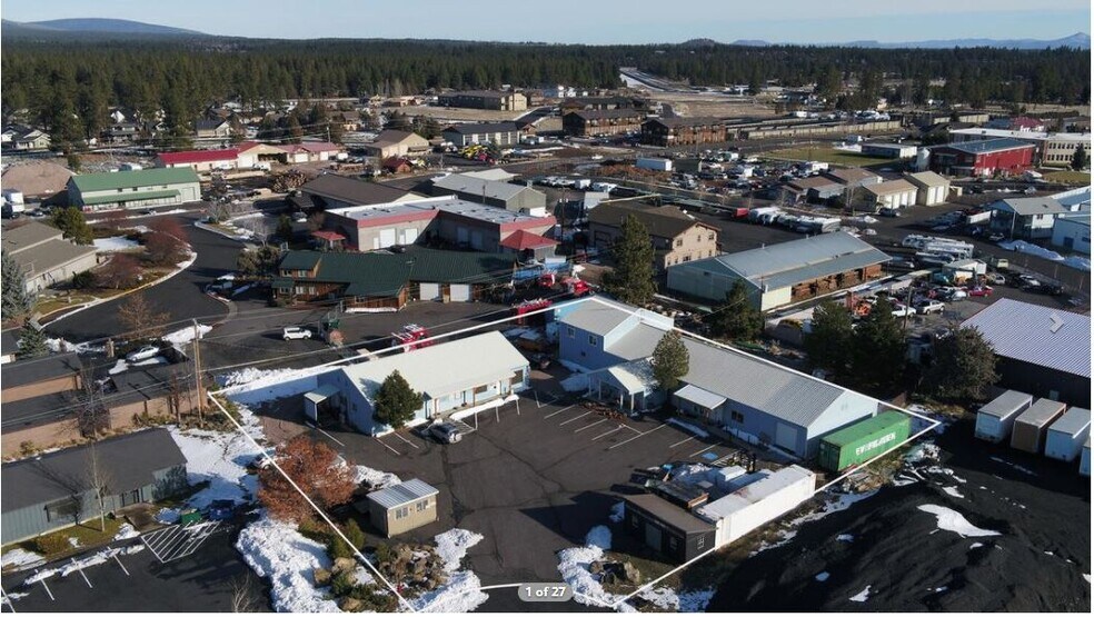 Primary Photo Of 592 N Sisters Park Ct, Sisters Flex For Sale