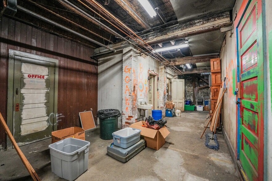 More Photos Of 636 Purchase st, New Bedford Specialty For Sale