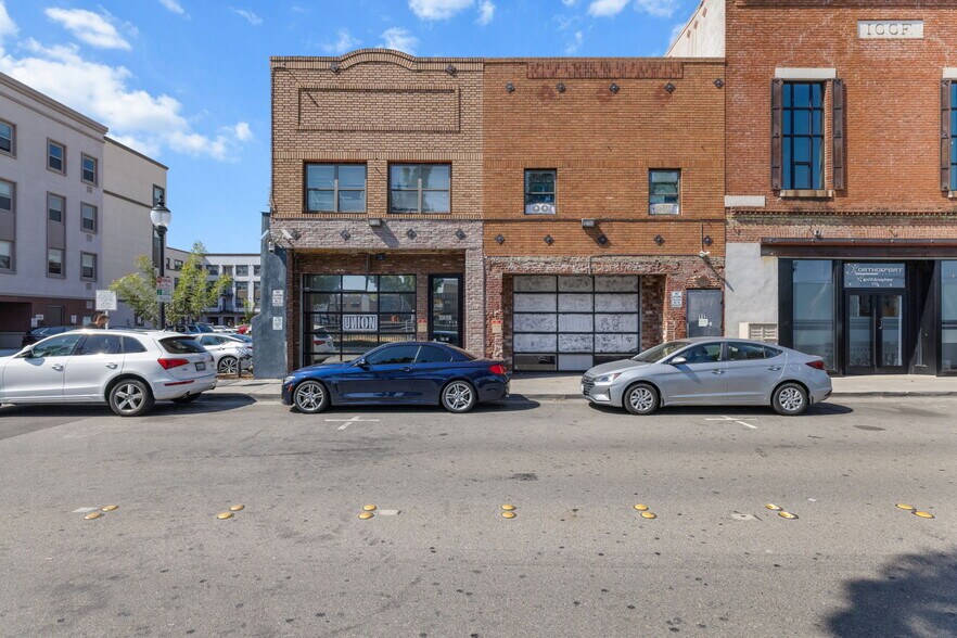 More Photos Of 112 Pacific St, Roseville Apartments For Lease