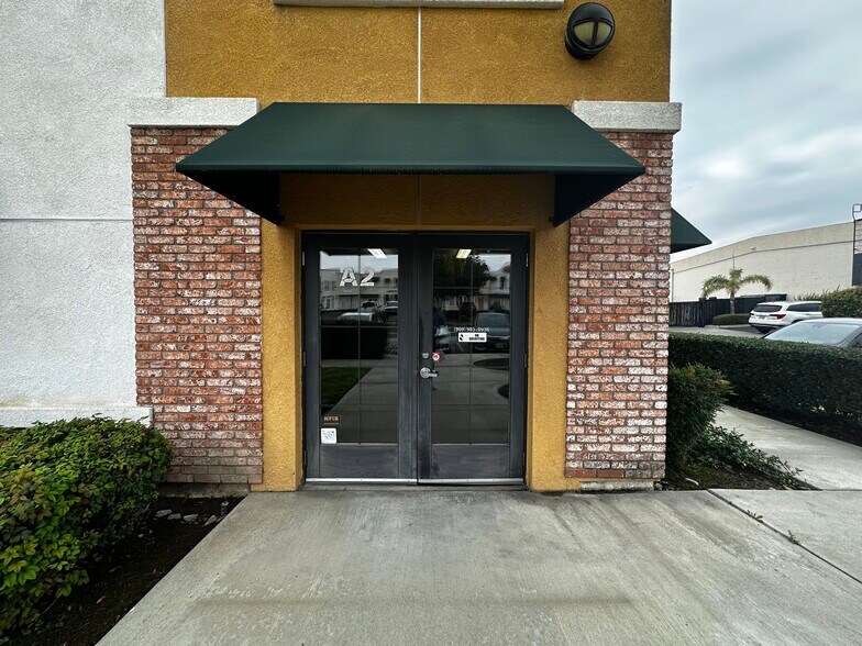 More Photos Of 1474 W 9th St, Upland Warehouse For Lease