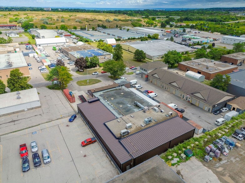 More Photos Of 190 Hempstead Dr, Hamilton Refrigeration Cold Storage For Sale