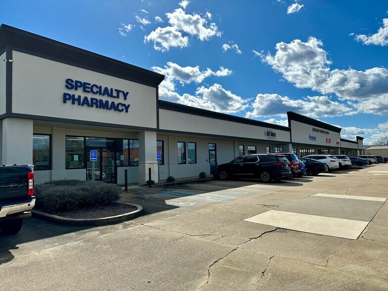 More Photos Of 1000 Lakeland Sq, Flowood Unknown For Lease