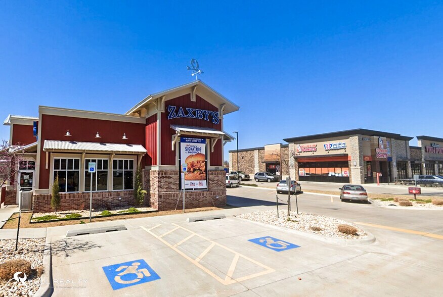 More Photos Of 2317 S Douglas Blvd, Midwest City Fast Food For Sale