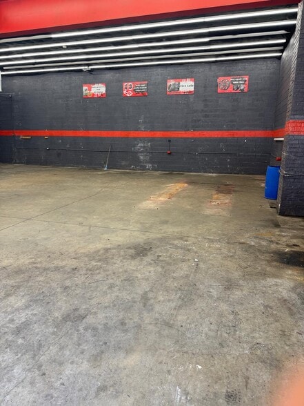 More Photos Of 277 E 16th St, Paterson Warehouse For Lease