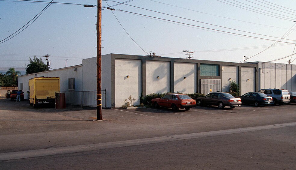Primary Photo Of 1810 N Floradale St, South El Monte Warehouse For Lease