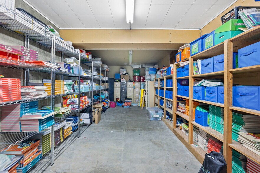 More Photos Of 611 W Columbia St, Pasco Office For Sale