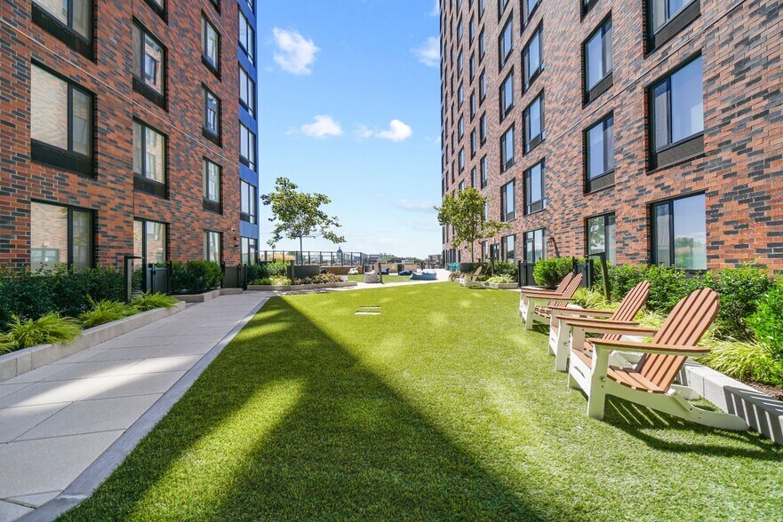 More Photos Of 150 Main St, Hackensack Apartments For Lease