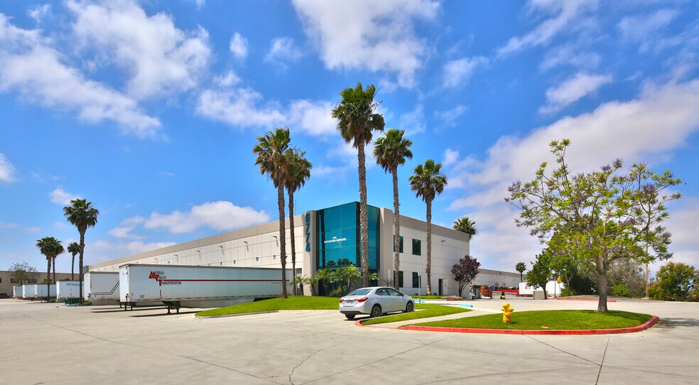 More Photos Of 6774 Calle De Linea, San Diego Unknown For Lease
