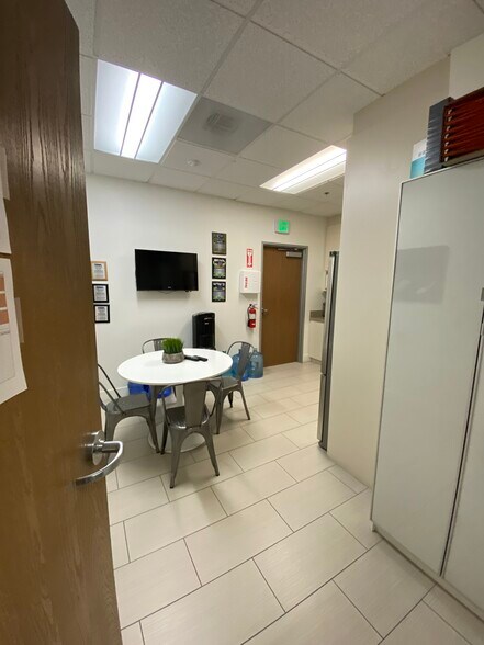 More Photos Of 26429 Rancho Pky, Lake Forest Research And Development For Sale