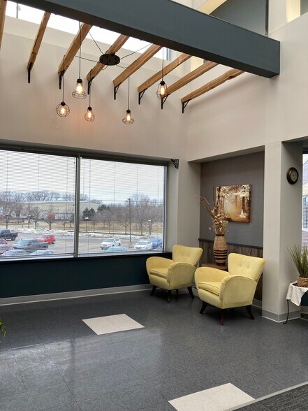 More Photos Of 258 Corporate Dr, Madison Office For Lease