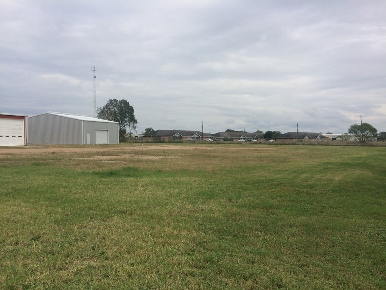 More Photos Of 204 Glen Flora Rd, Eagle Lake Warehouse For Sale