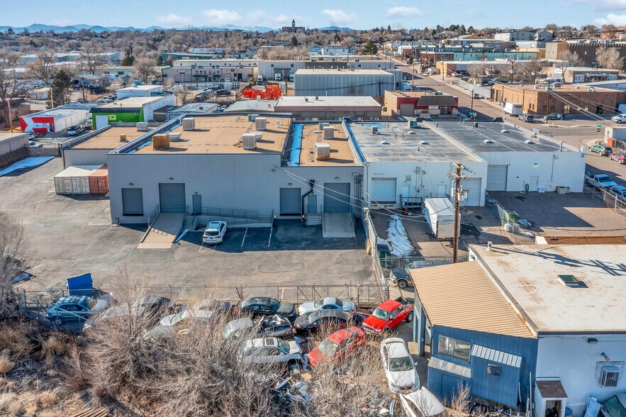 More Photos Of 3020-3040 S Tejon St, Englewood Warehouse For Lease