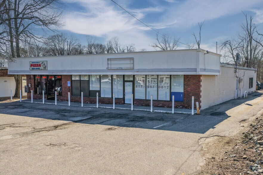 Primary Photo Of 4 Common St, Wrentham Storefront For Lease