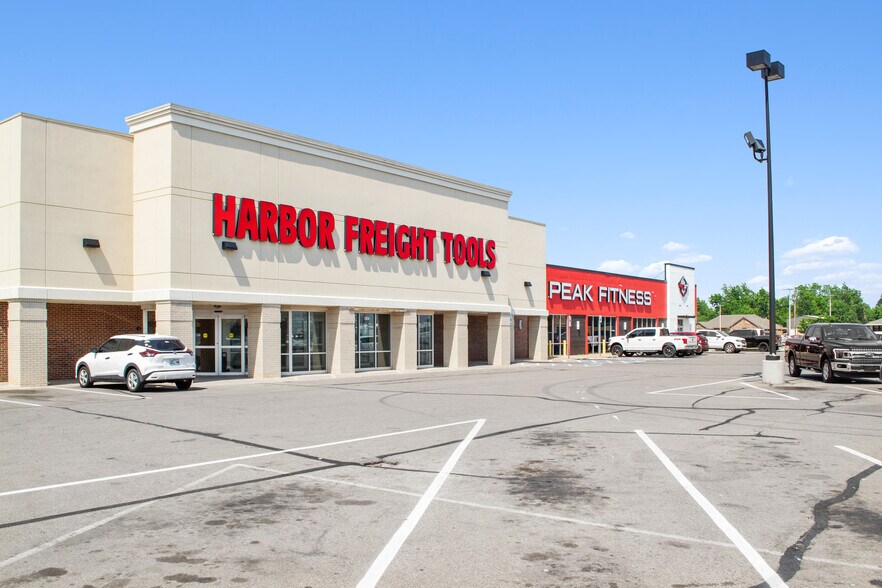 More Photos Of 4717 SE 15th St, Del City Storefront For Lease