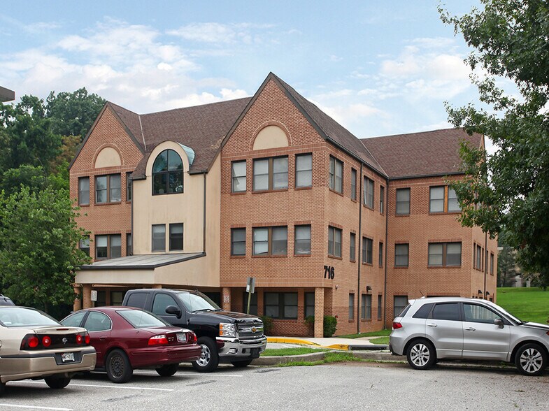 More Photos Of 716 Maiden Choice Ln, Catonsville Medical For Sale