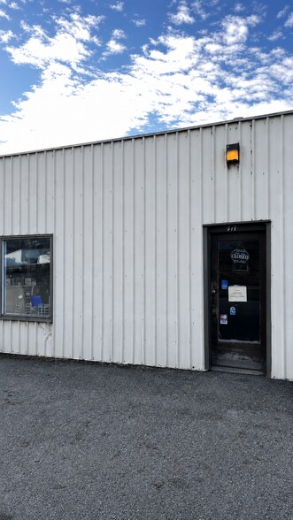 More Photos Of 411 W 2nd Ave, Colville Specialty For Sale