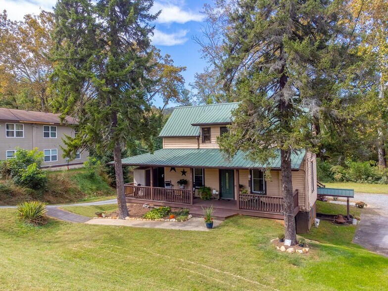 More Photos Of 3074 Old Cullowhee Rd, Cullowhee Apartments For Sale