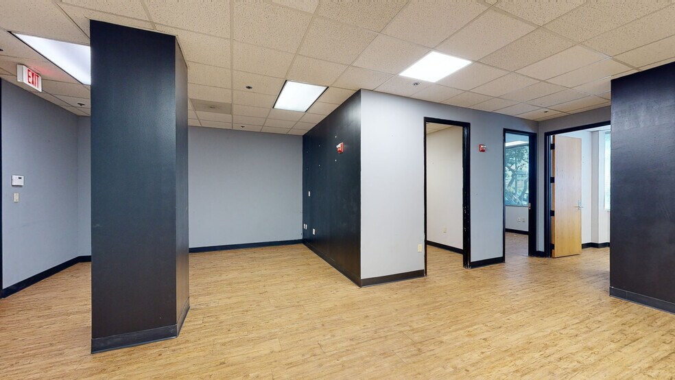 More Photos Of 604 Courtland St, Orlando Office Residential For Lease