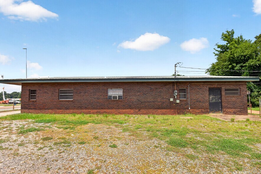 More Photos Of 1412 US-19 Hwy, Thomaston Healthcare For Sale