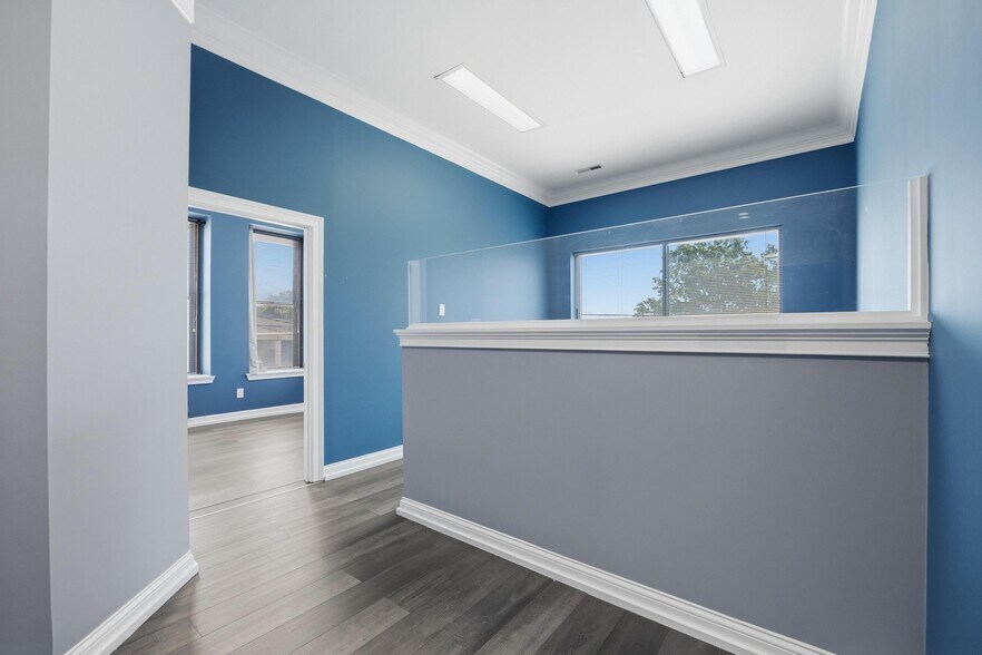 More Photos Of 2401 Broad Street, Chattanooga Office For Sale