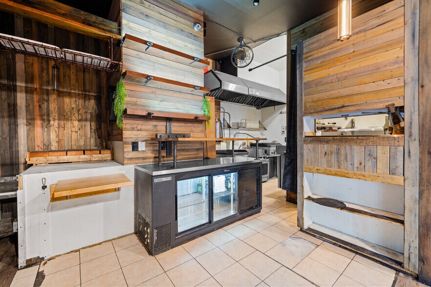 More Photos Of 762 Franklin Ave, Brooklyn Storefront Retail Residential For Lease