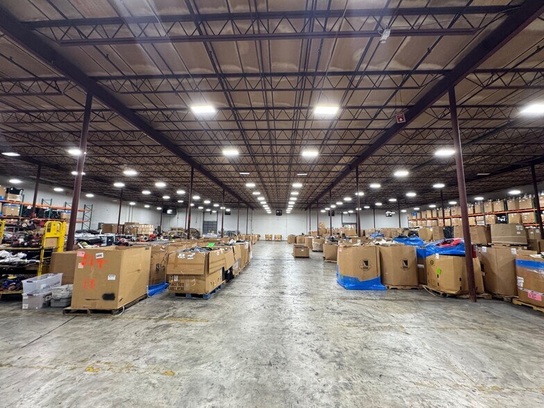 More Photos Of 4843 Victor St, Jacksonville Manufacturing For Sale