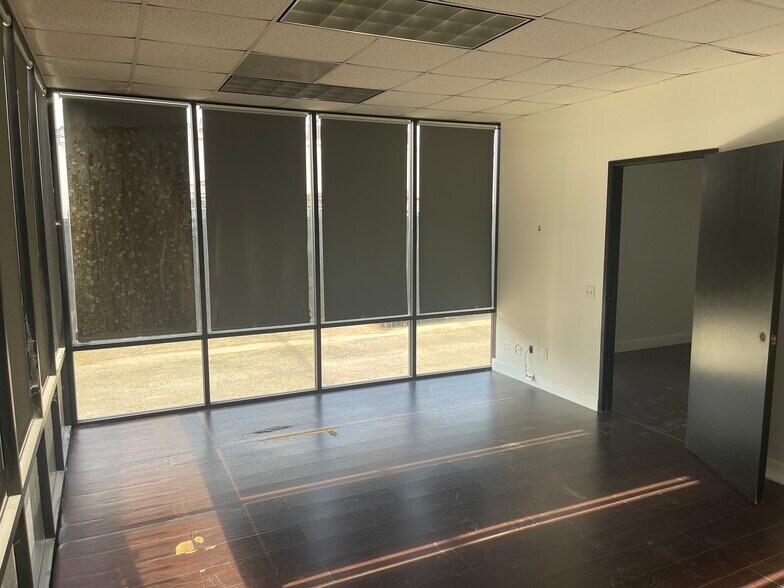 More Photos Of 7442 Varna Ave, North Hollywood Warehouse For Lease