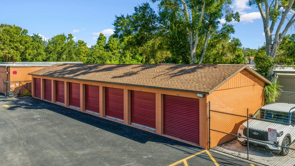 More Photos Of 2166 Drew St, Clearwater Self Storage For Sale