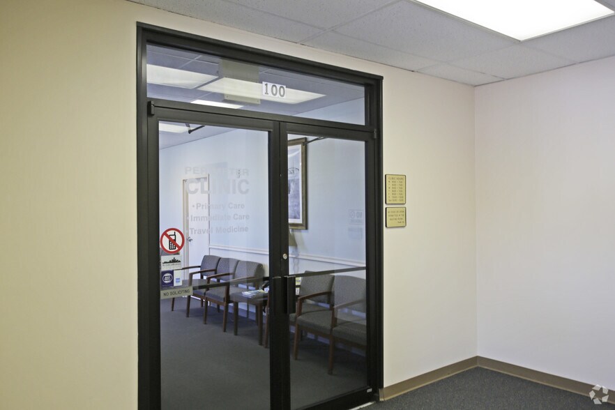 More Photos Of 3867 Roswell Rd NE, Atlanta Office For Lease